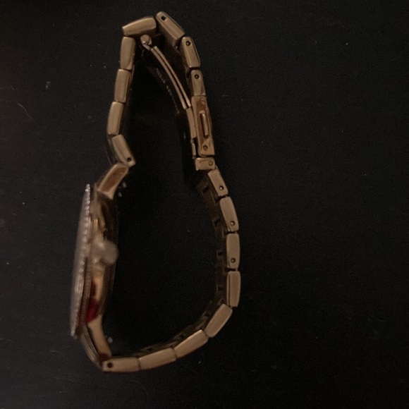 Watch - Picture 2 of 3